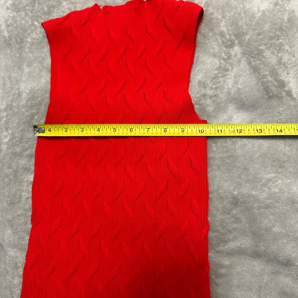 Zara women top nwt
price firm - Picture 6 of 8